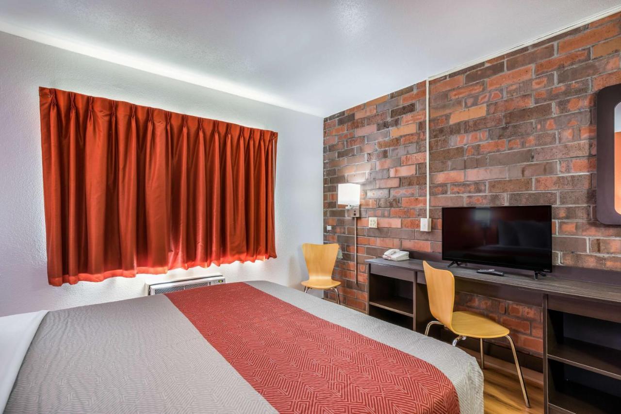 Motel 6-Madison, Wi - East Dış mekan fotoğraf