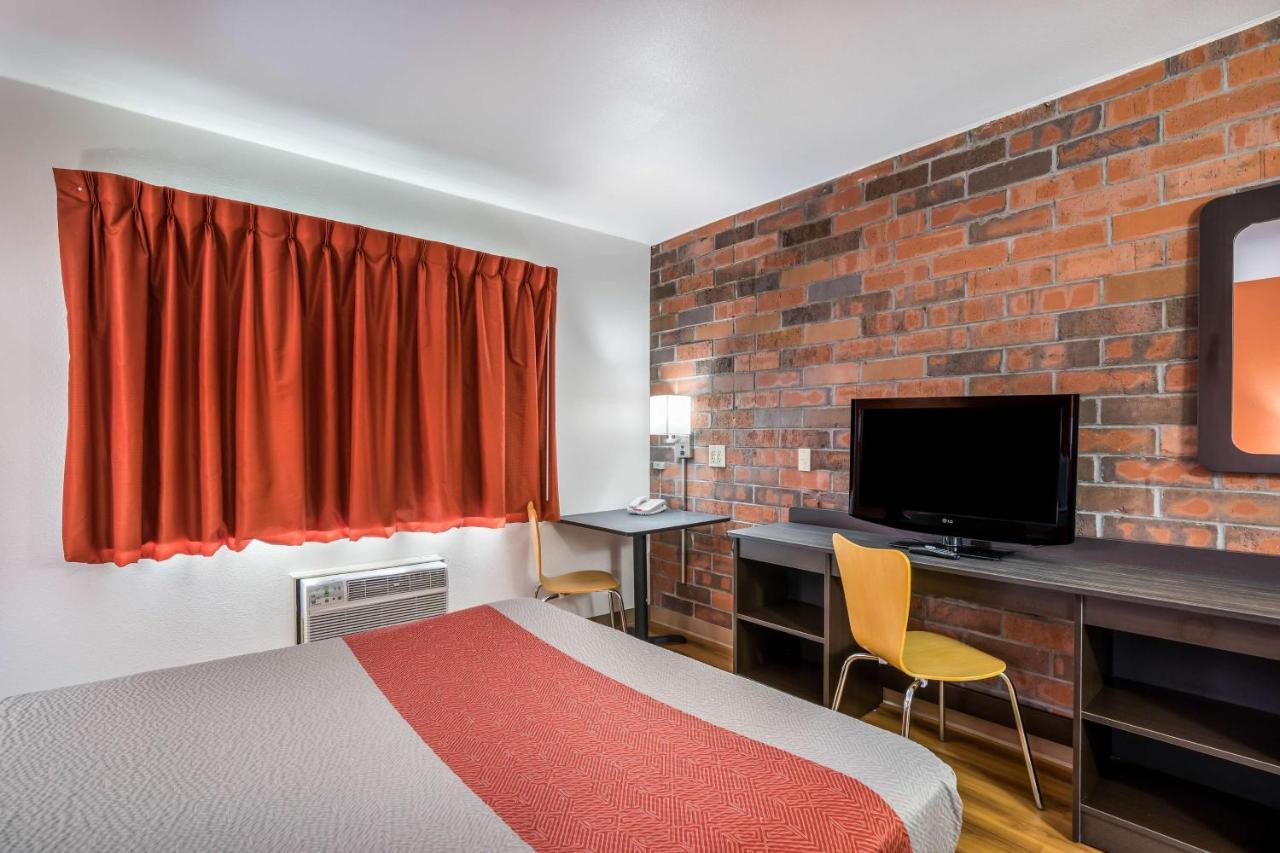 Motel 6-Madison, Wi - East Dış mekan fotoğraf