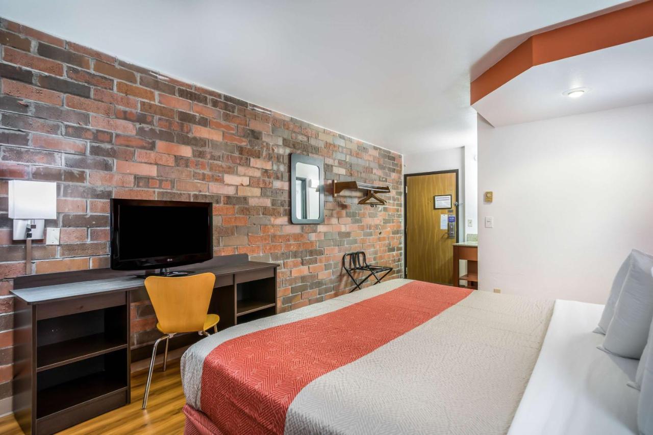 Motel 6-Madison, Wi - East Dış mekan fotoğraf