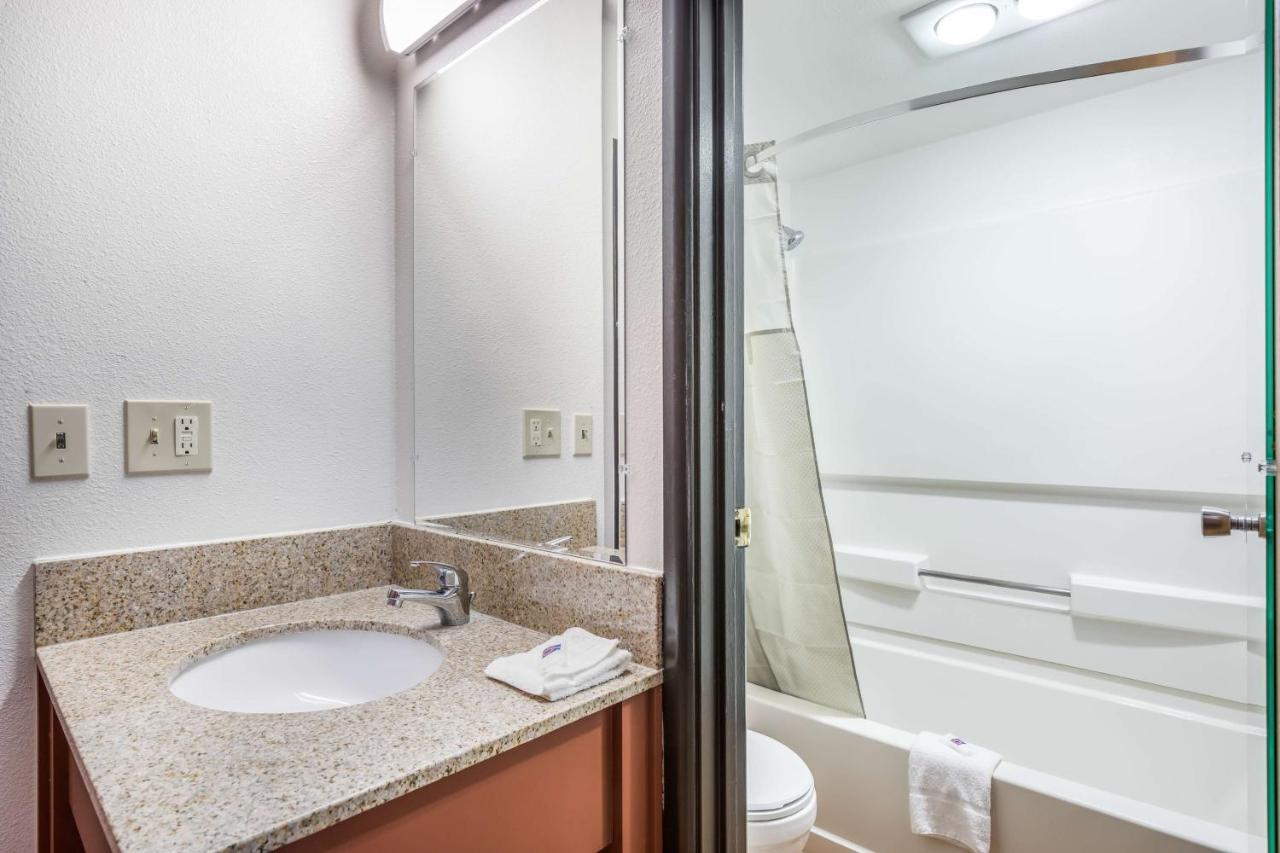 Motel 6-Madison, Wi - East Dış mekan fotoğraf